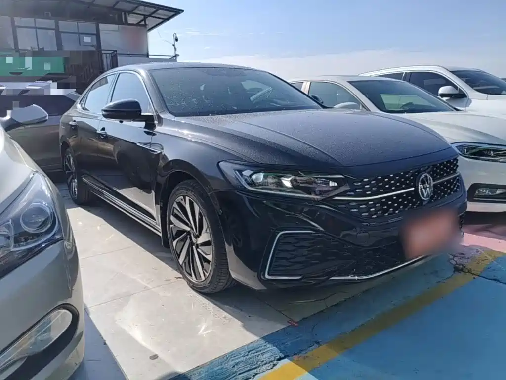 Volkswagen Passat — фото 4