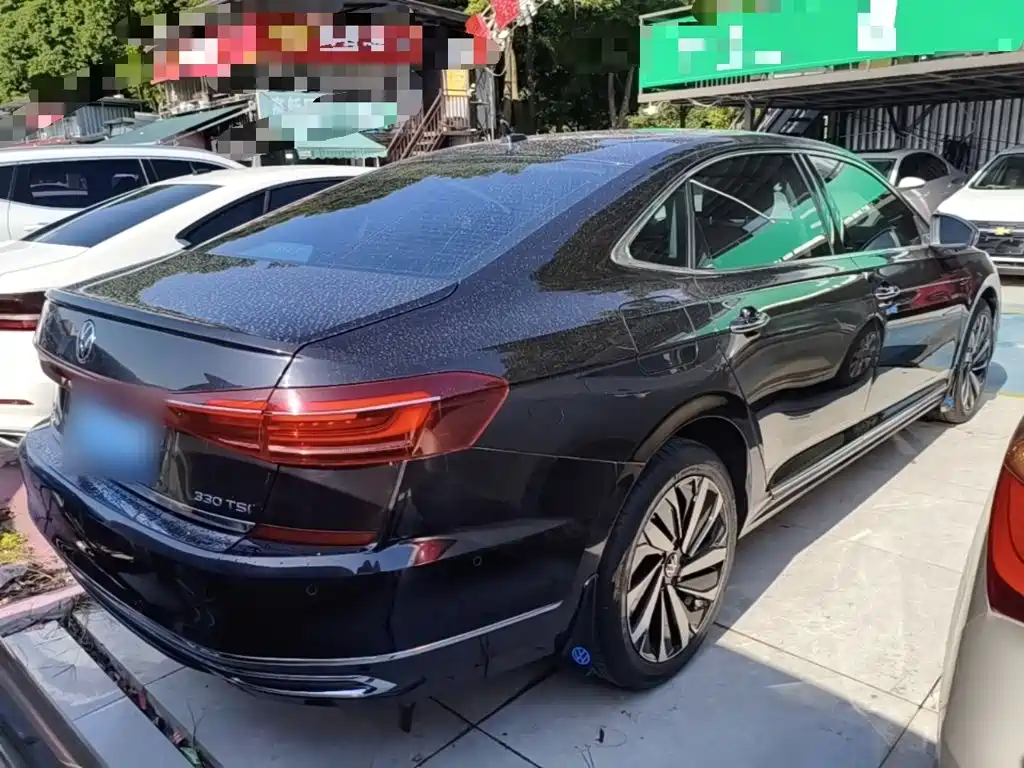 Volkswagen Passat — фото 7