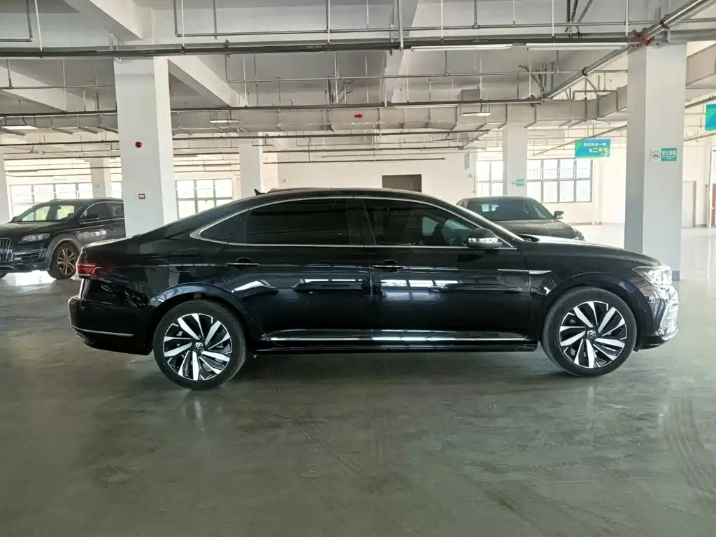 Volkswagen Passat — фото 3