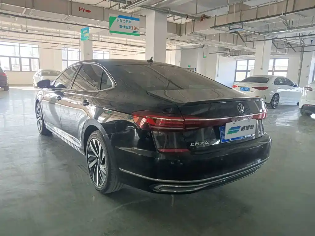 Volkswagen Passat — фото 4