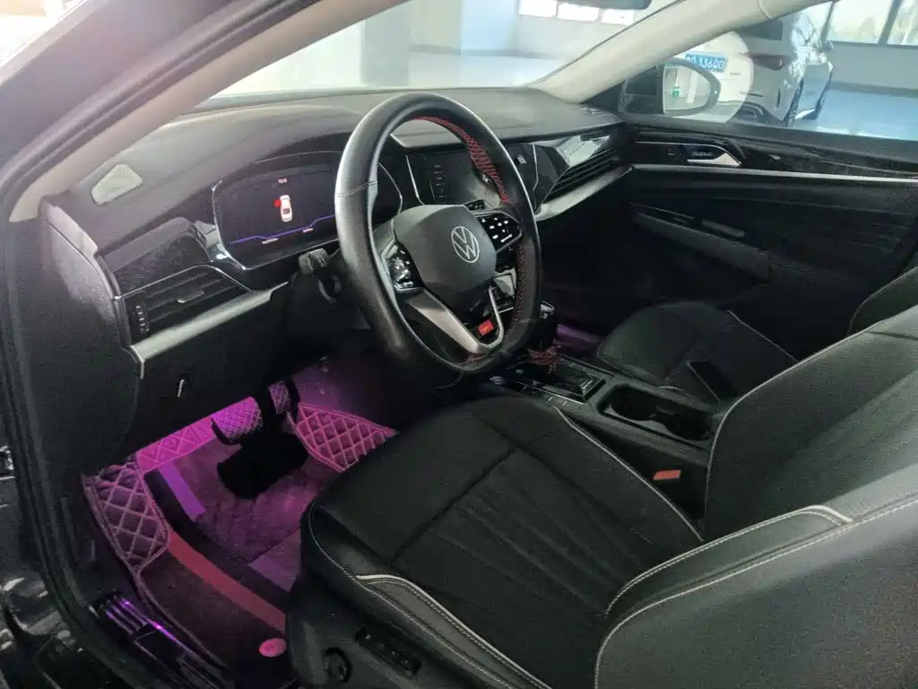 Volkswagen Passat — фото 7