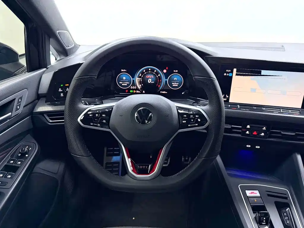 Volkswagen Golf GTI — фото 5