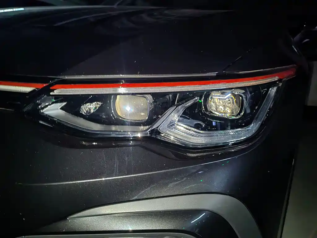 Volkswagen Golf GTI — фото 8