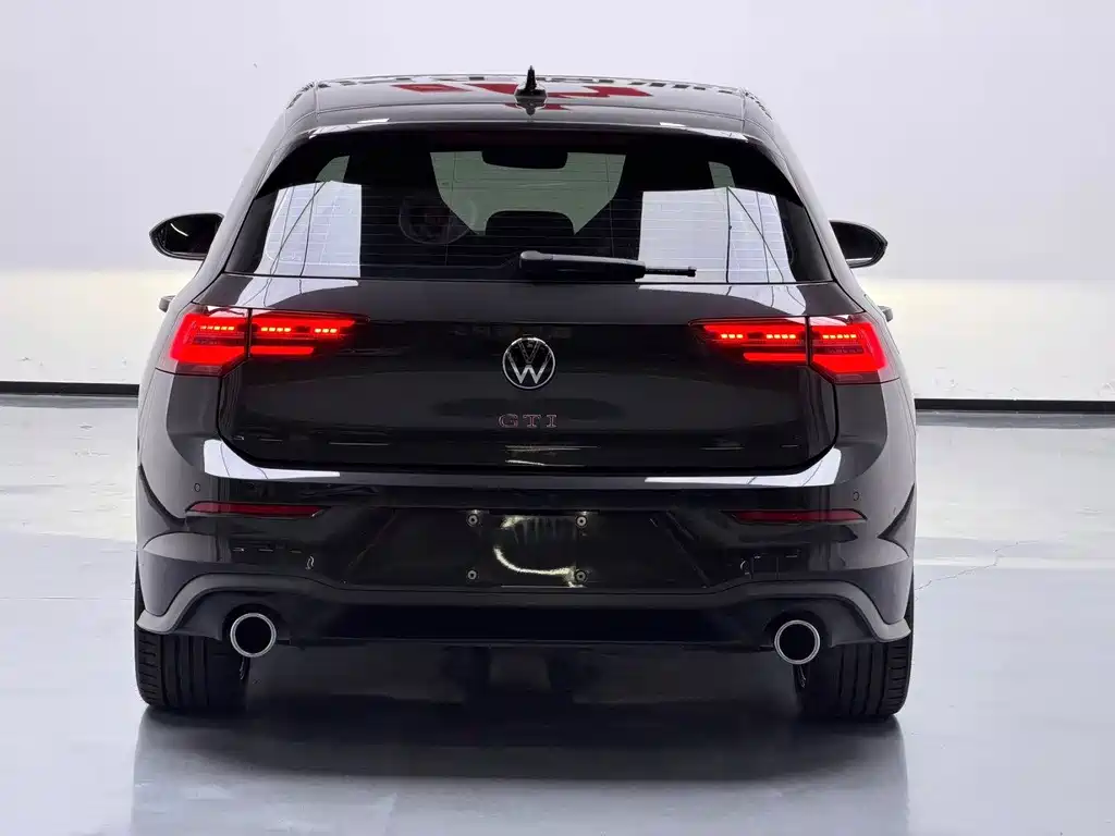 Volkswagen Golf GTI — фото 9