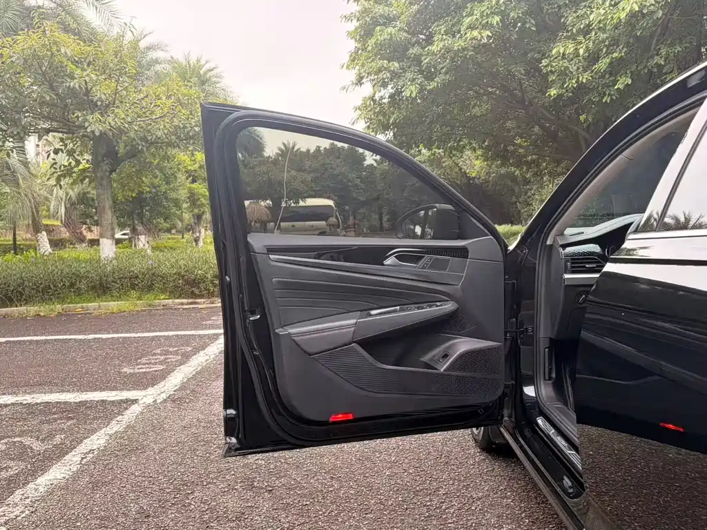 Volkswagen Passat — фото 10