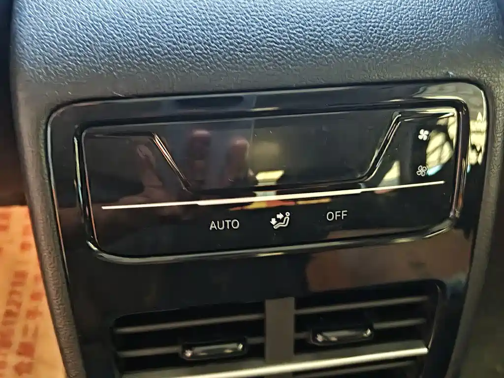 Volkswagen Passat — фото 13