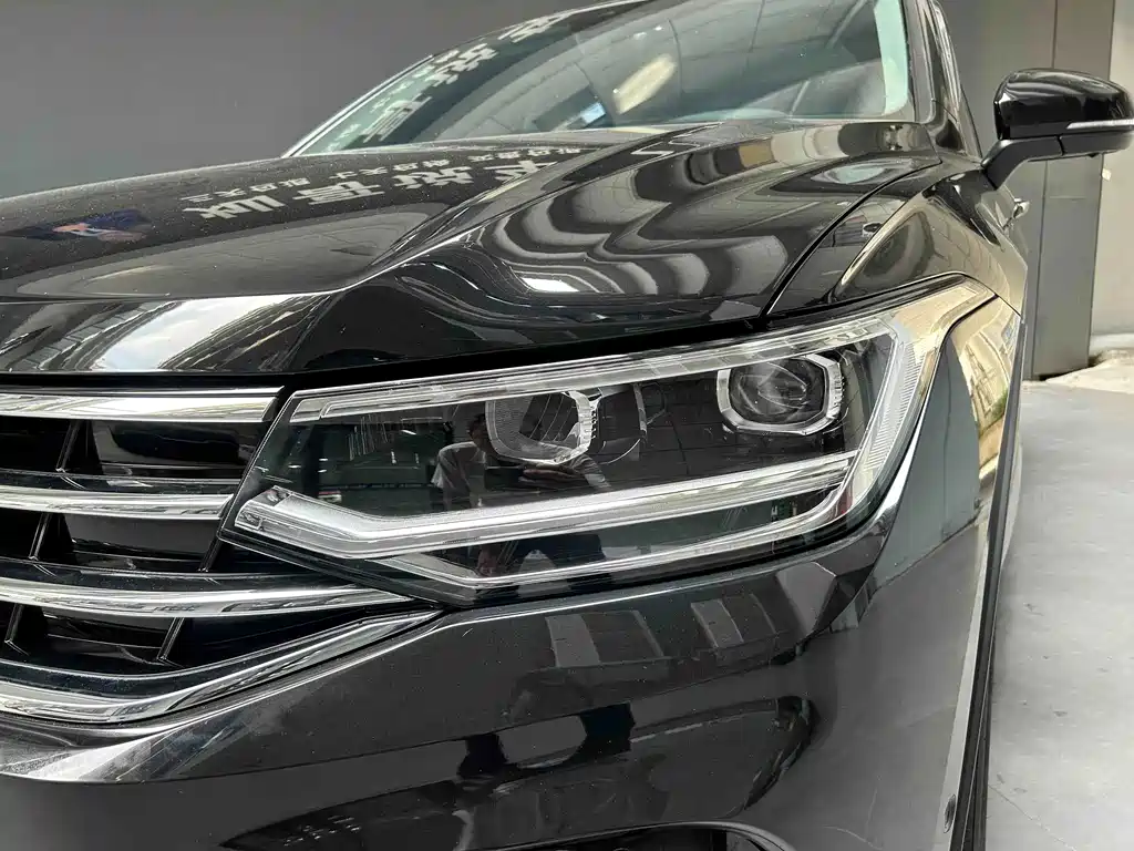Volkswagen Tiguan L — фото 18