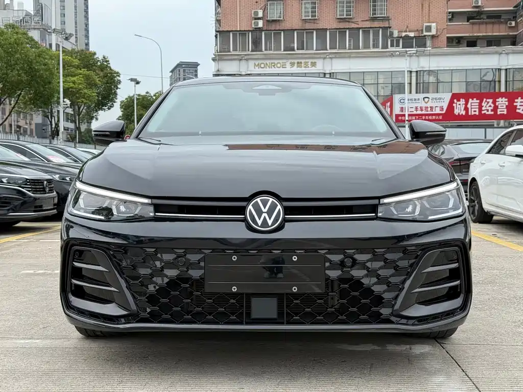 Volkswagen Passat — фото 2