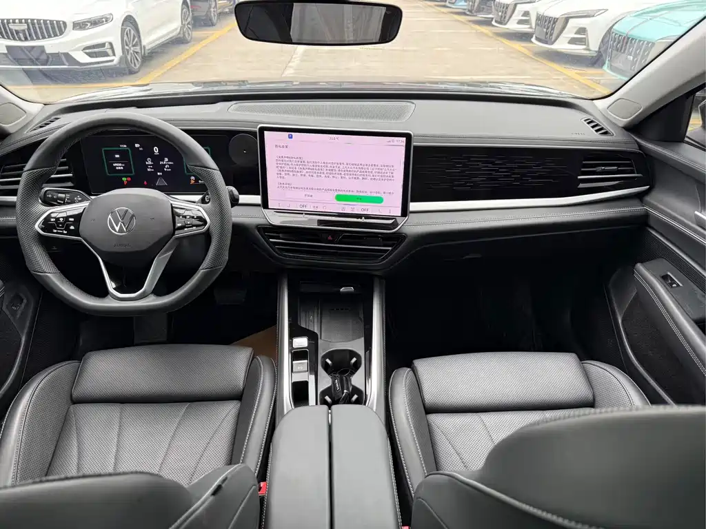 Volkswagen Passat — фото 13