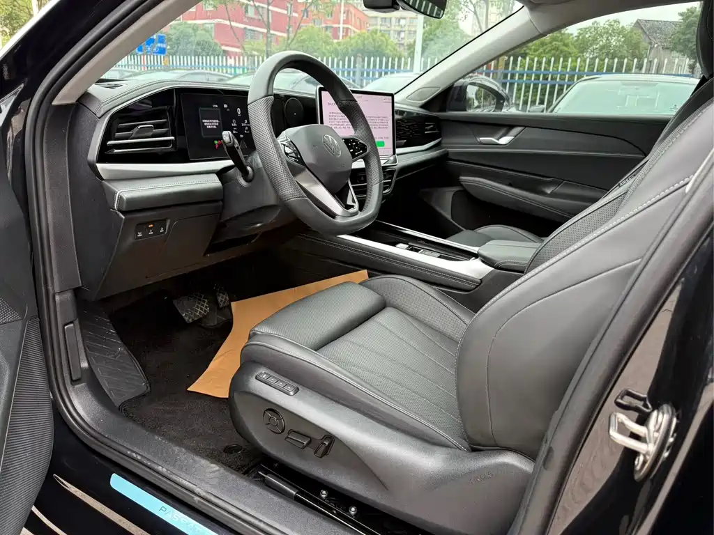 Volkswagen Passat — фото 9