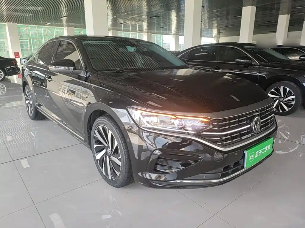 Volkswagen Passat — фото 4