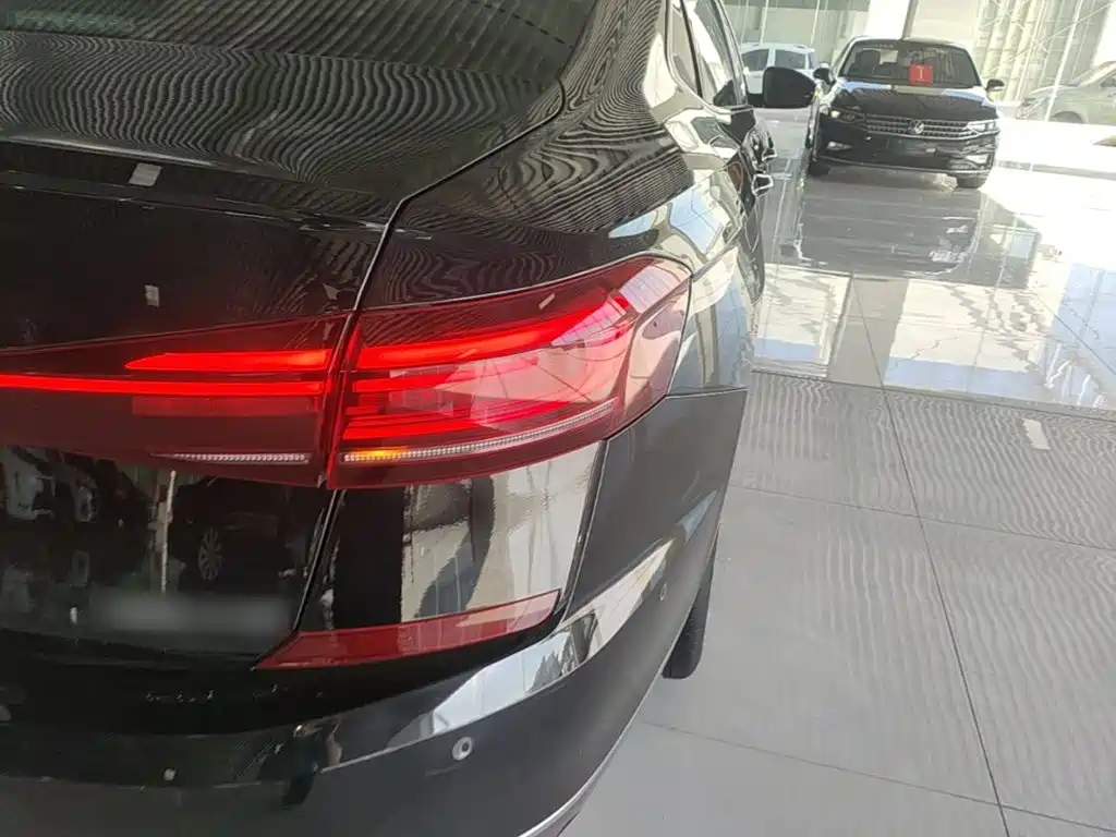 Volkswagen Passat — фото 8