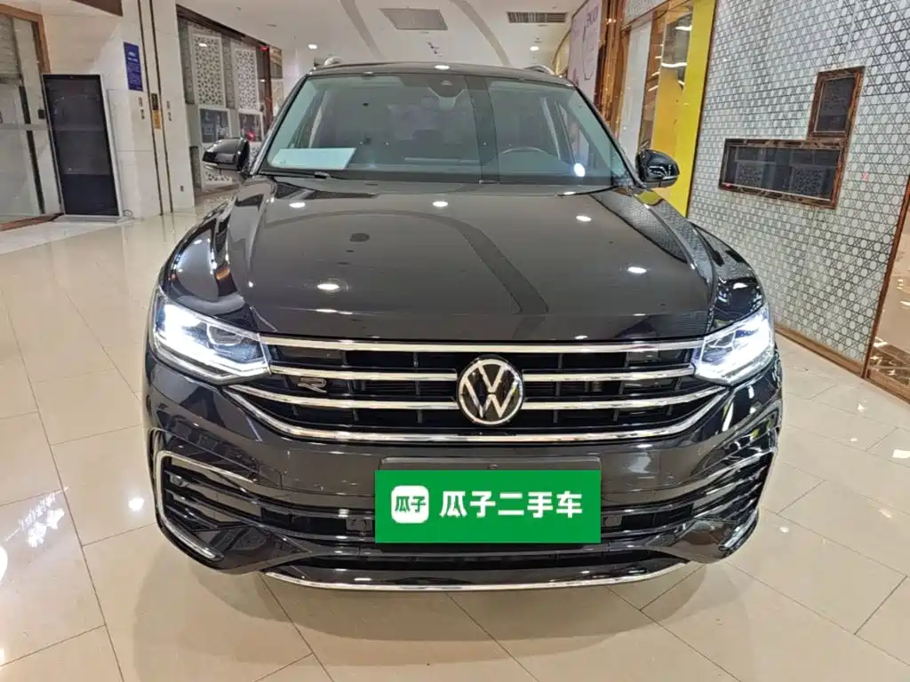 Volkswagen Tiguan L — фото 3