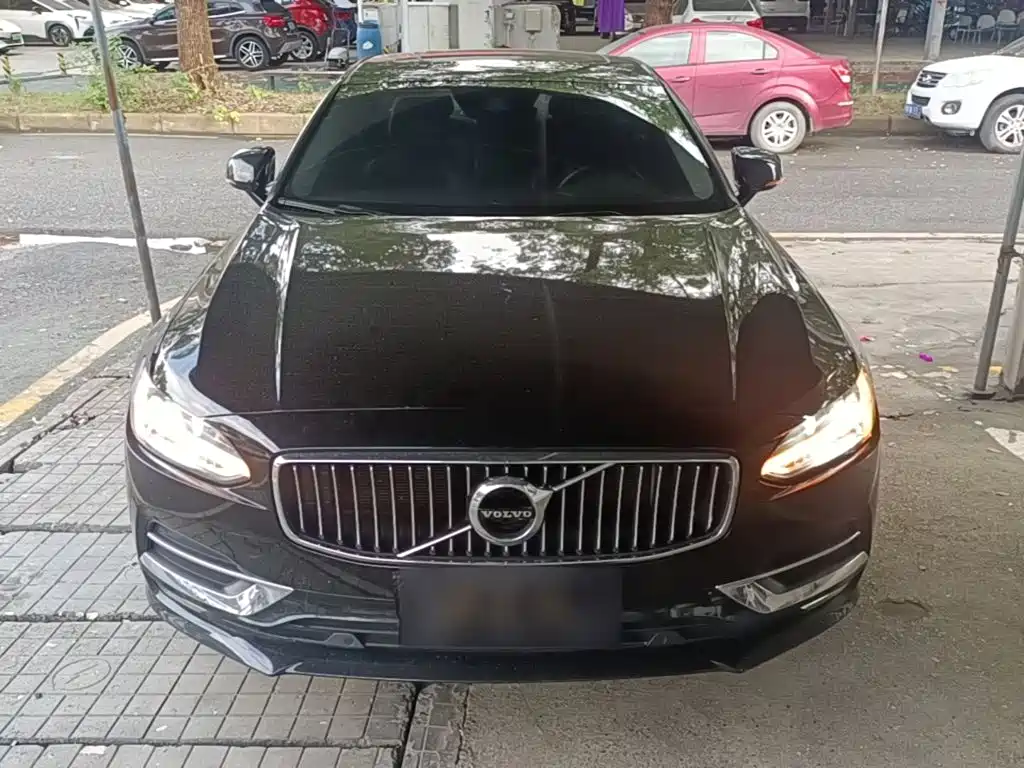 Volvo S90 — фото 3