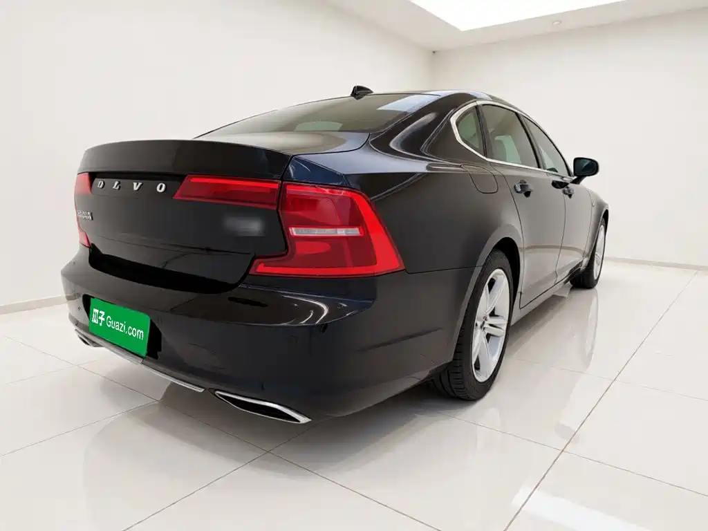 Volvo S90 — фото 6
