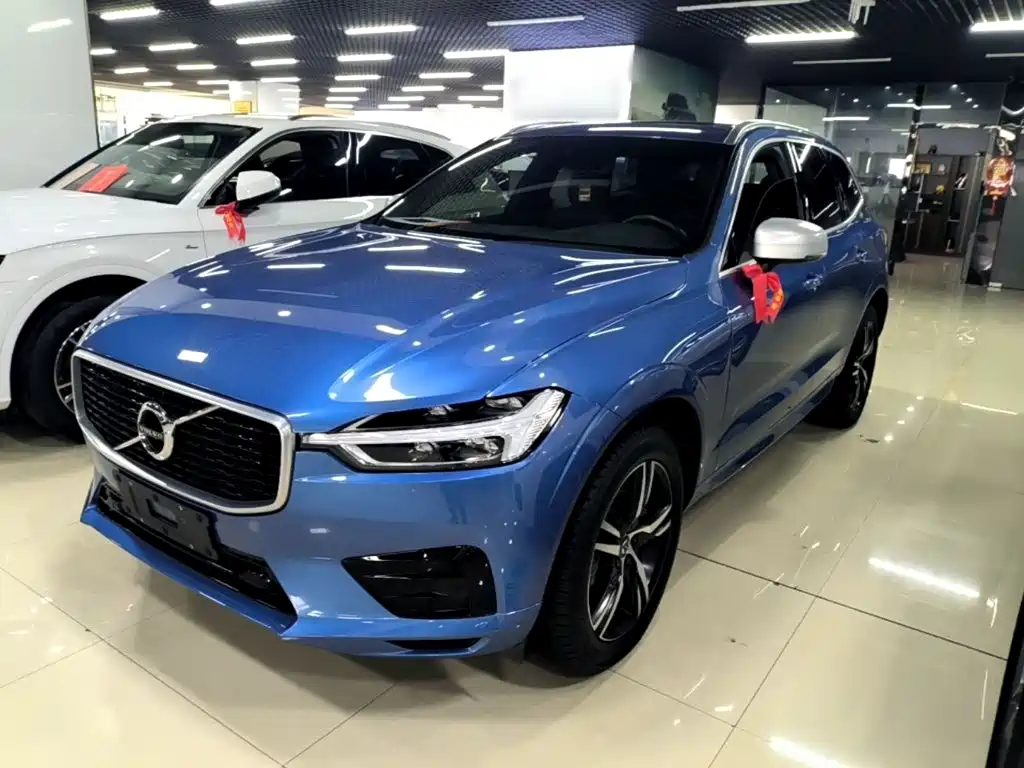 Volvo XC60 — фото 2