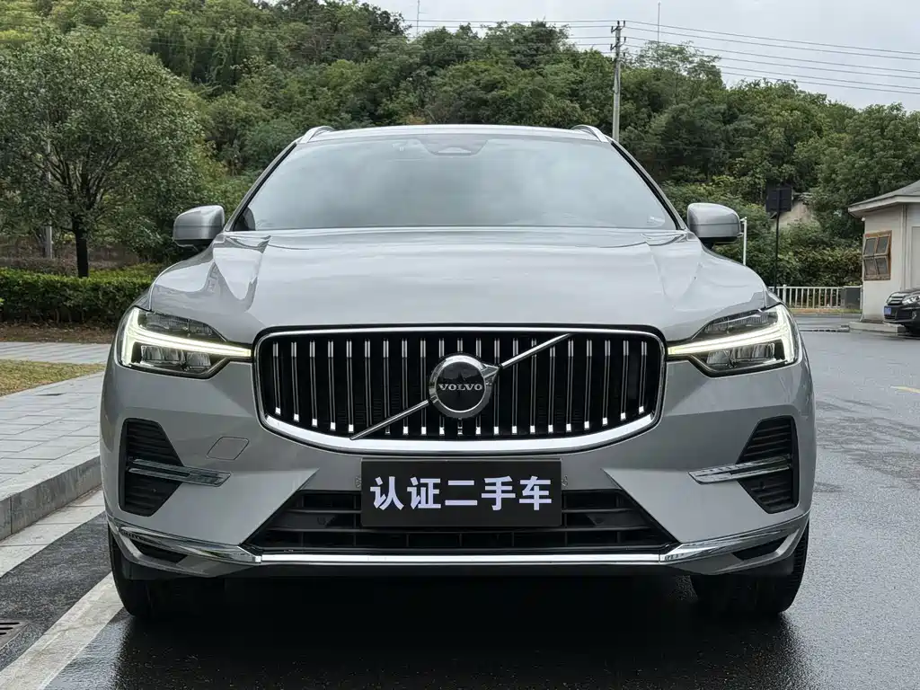 Volvo XC60 — фото 2