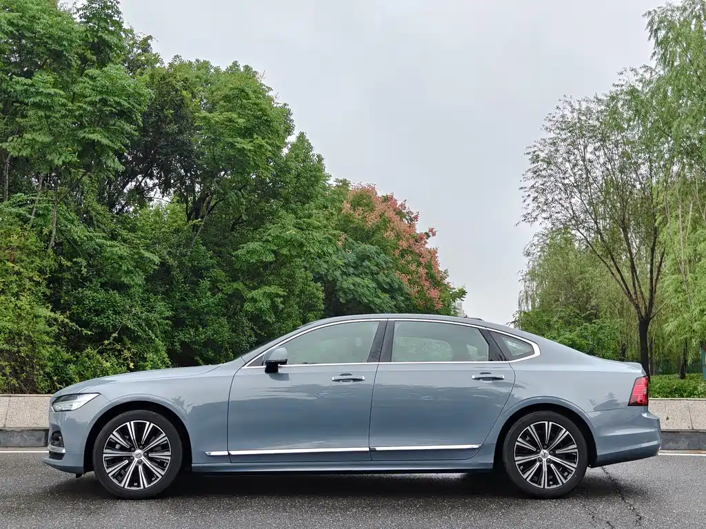 Volvo S90 — фото 3