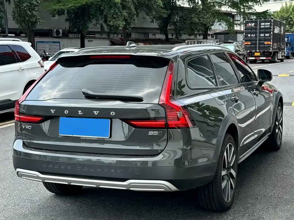 Volvo V90 — фото 25