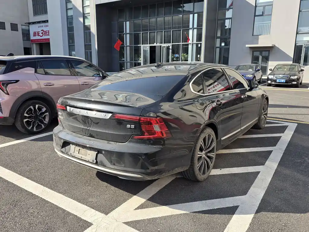 Volvo S90 — фото 4