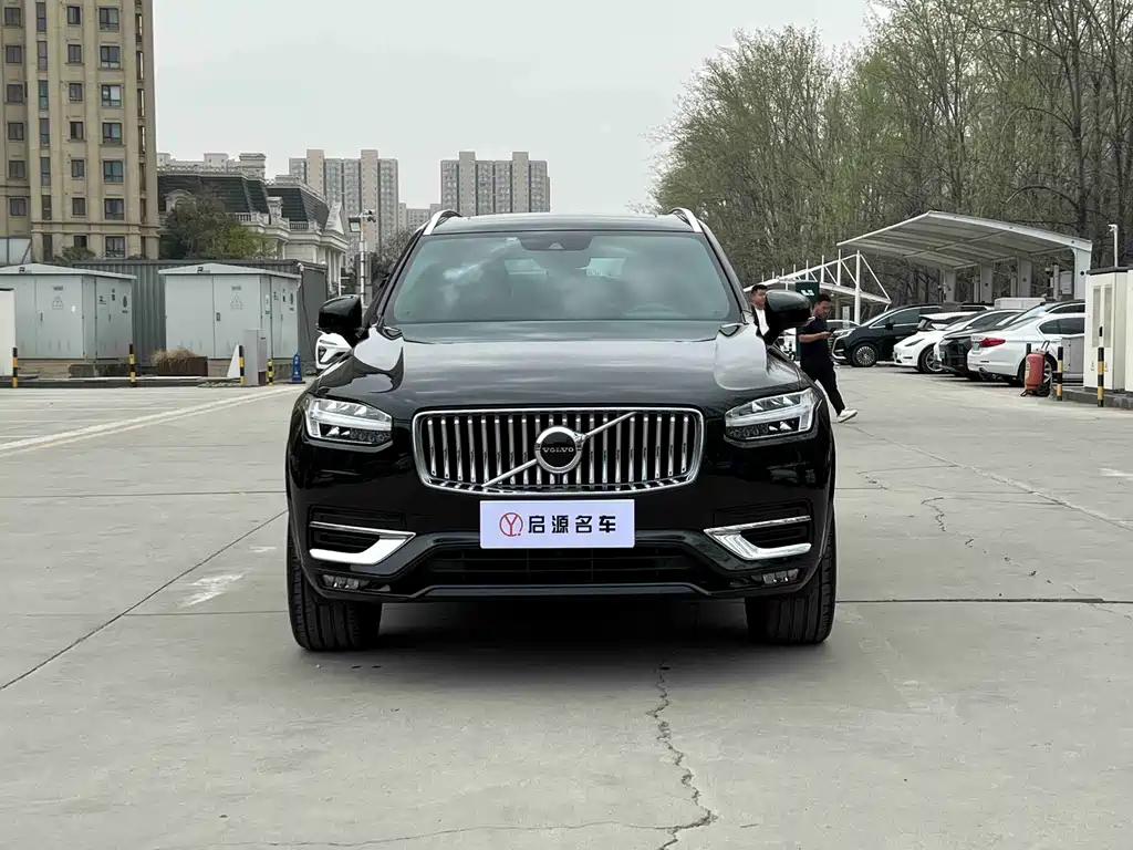 Volvo XC90 — фото 2