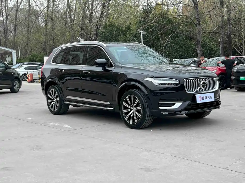 Volvo XC90 — фото 3