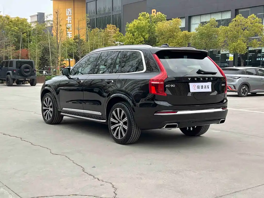 Volvo XC90 — фото 4