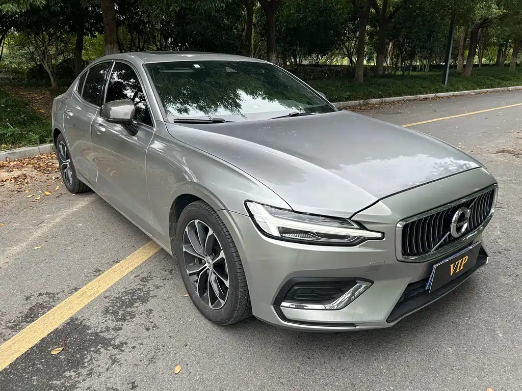 Volvo S60 — фото 2