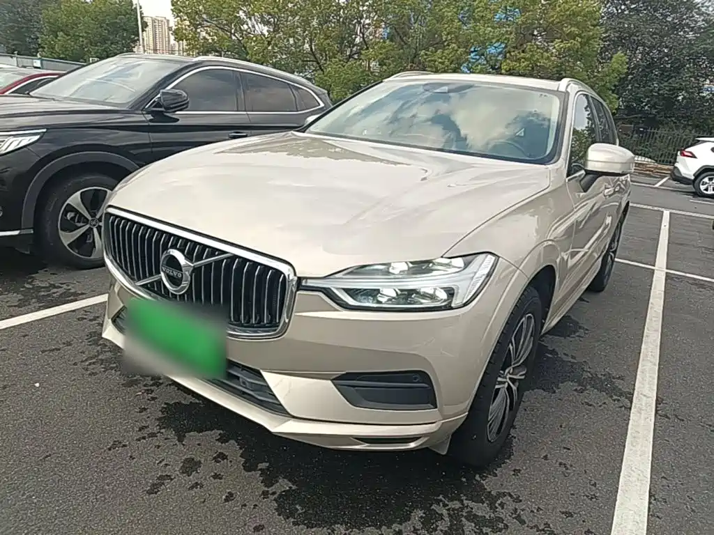 Volvo XC60 — фото 2