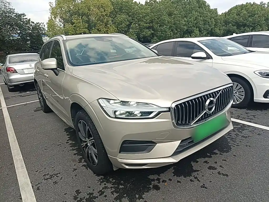 Volvo XC60 — фото 4