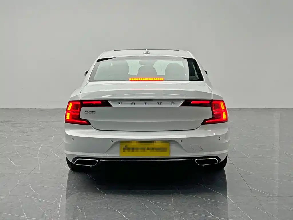 Volvo S90 — фото 5