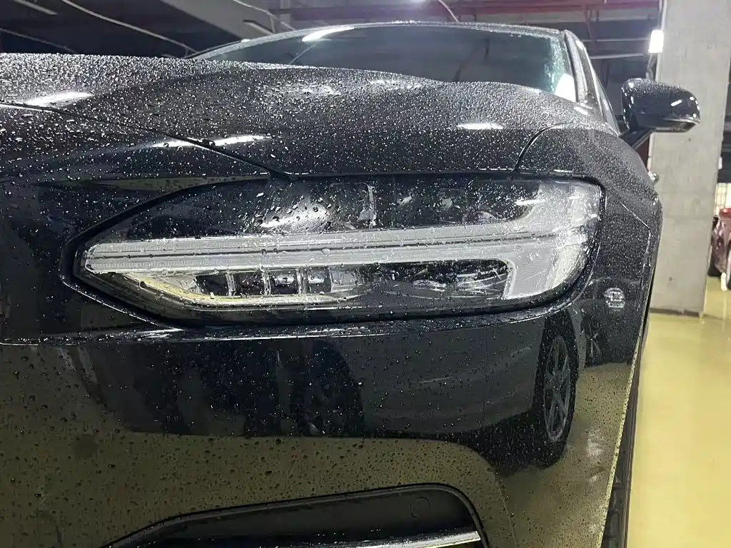 Volvo S90 — фото 4