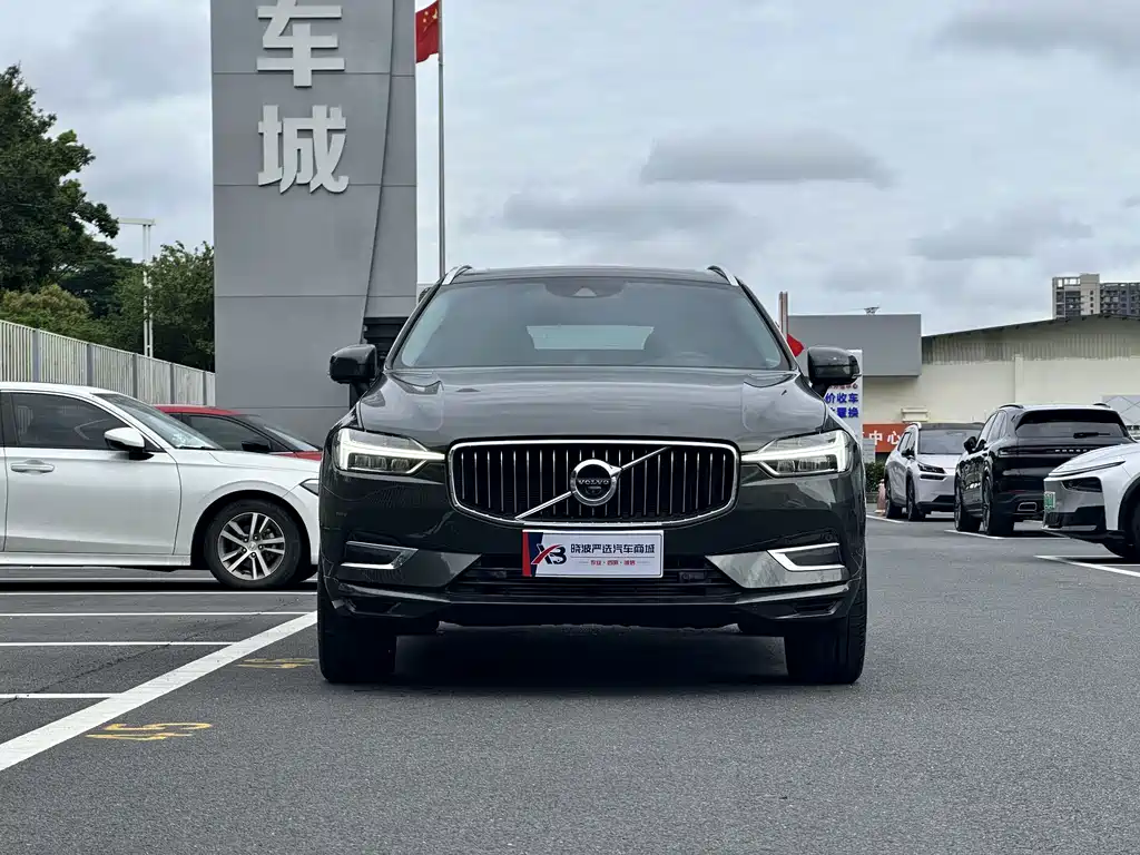 Volvo XC60 — фото 2