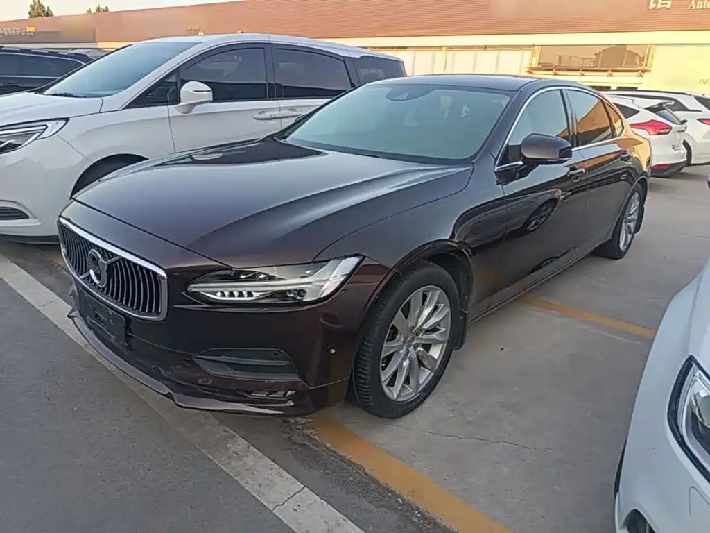 Volvo S90 — фото 2