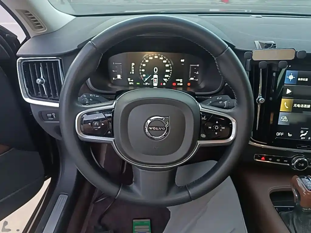 Volvo S90 — фото 11