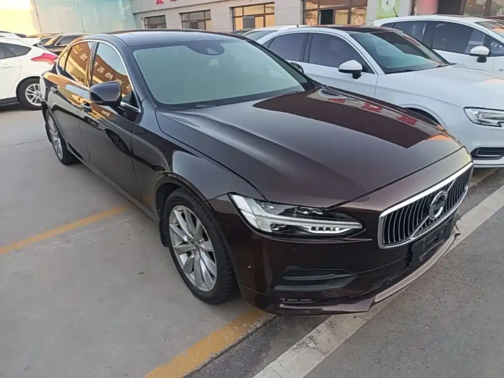 Volvo S90 — фото 4