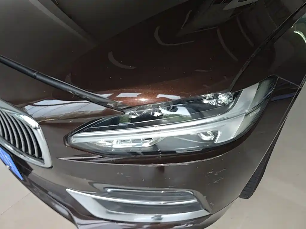 Volvo S90 — фото 24