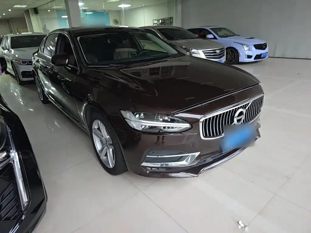 Volvo S90 — фото 4