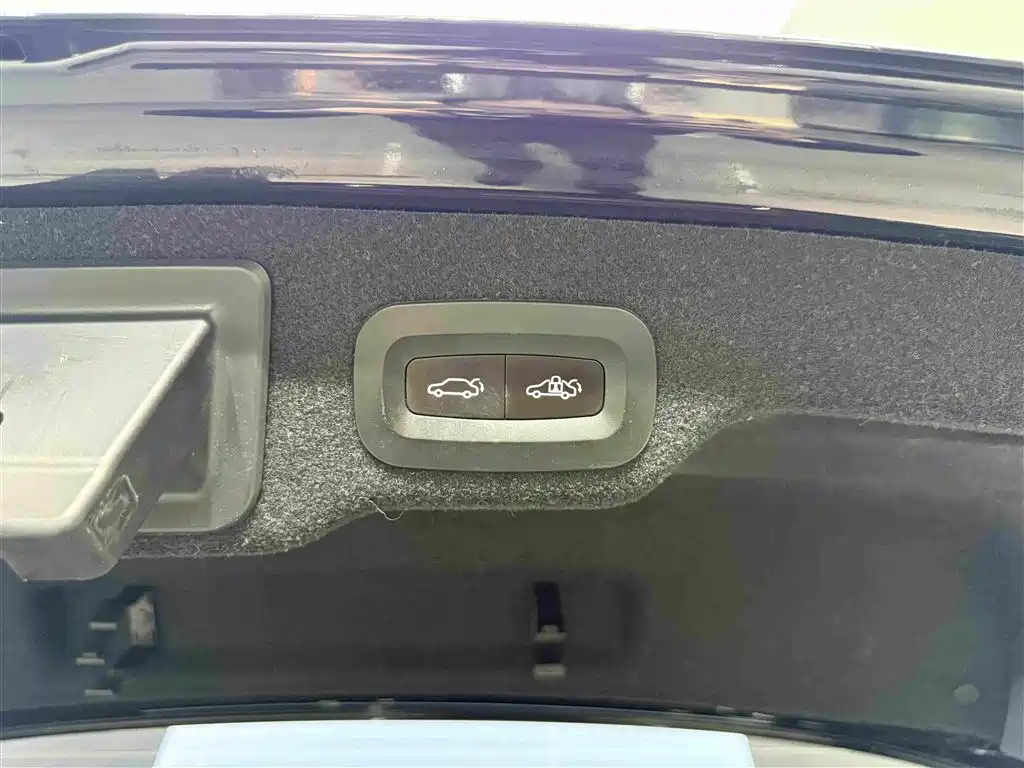 Volvo S90 — фото 18