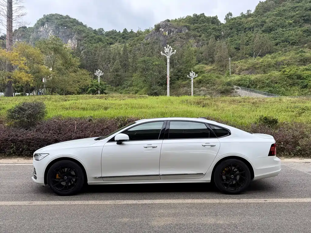 Volvo S90 — фото 7