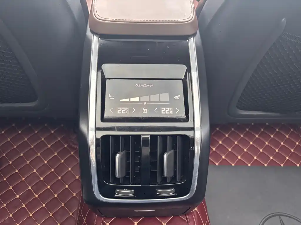 Volvo S90 — фото 17