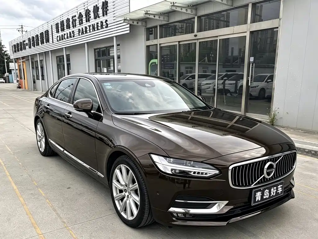 Volvo S90 — фото 3