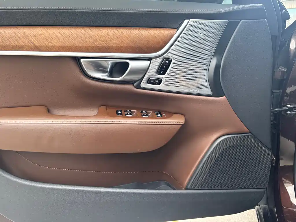Volvo S90 — фото 7