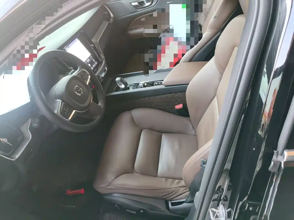 Volvo S60 — фото 15