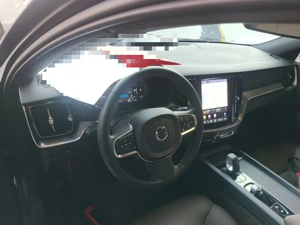 Volvo S60 — фото 10