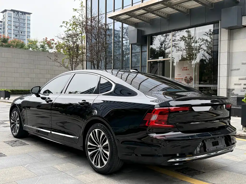 Volvo S90 — фото 6