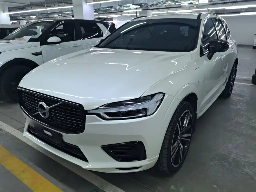 Volvo XC60 PHEV — фото 2
