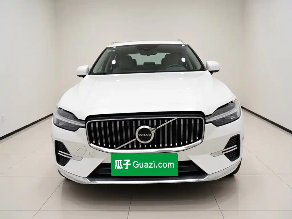 Volvo XC60 — фото 2