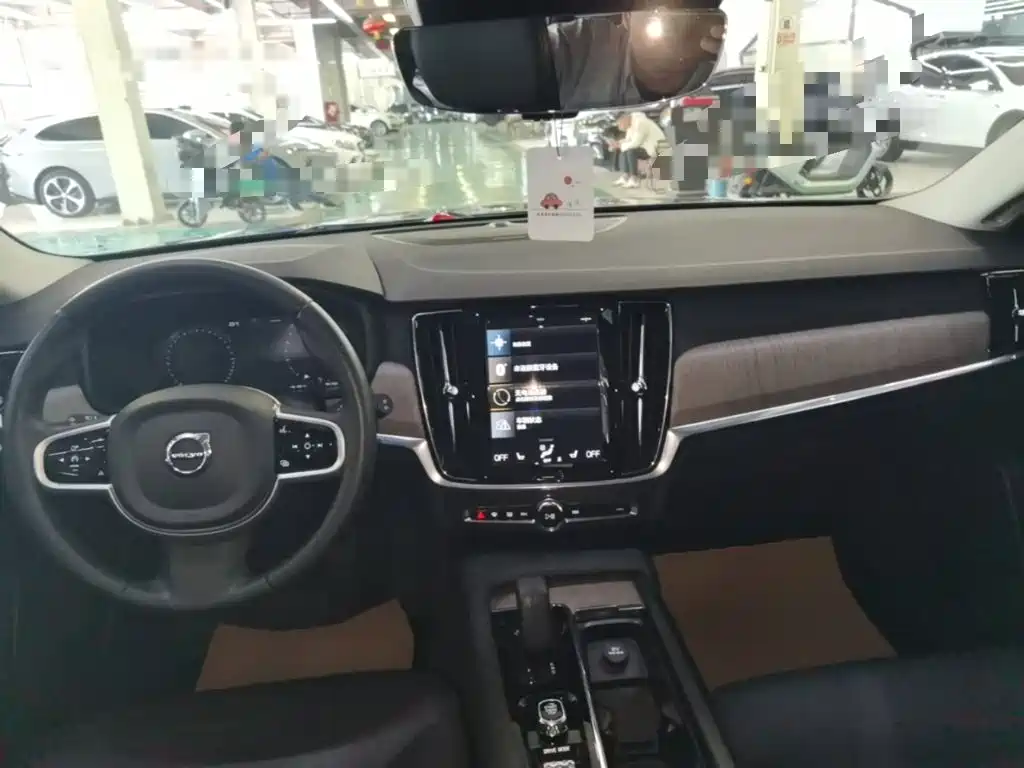 Volvo V90 — фото 10