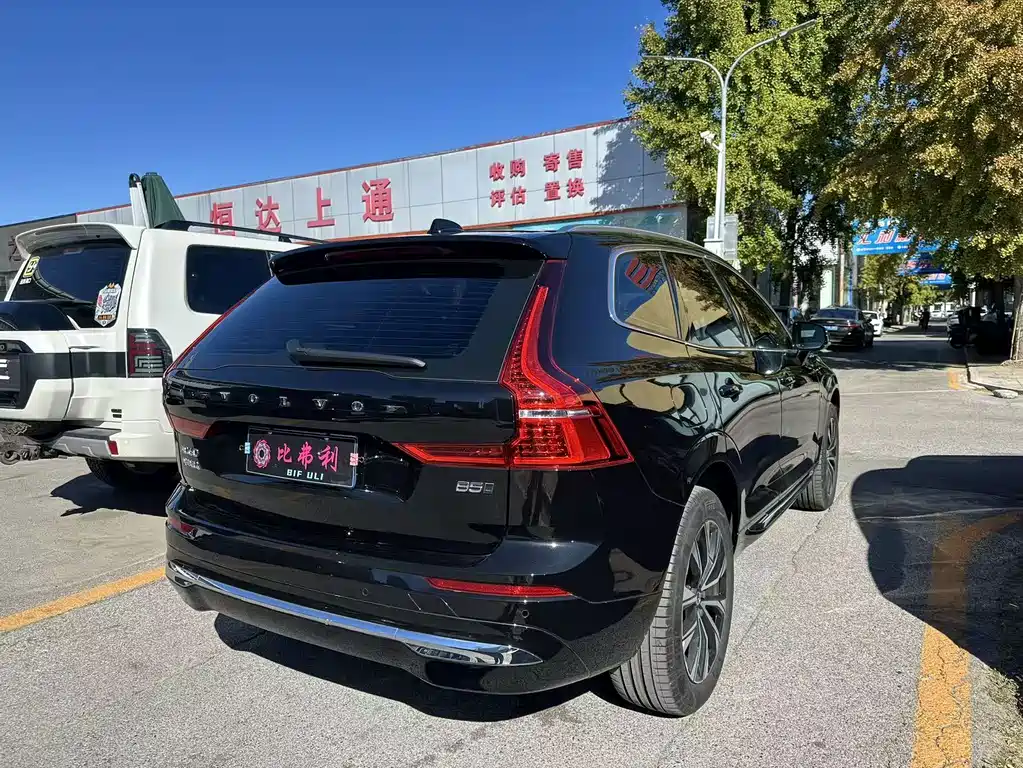 Volvo XC60 — фото 20